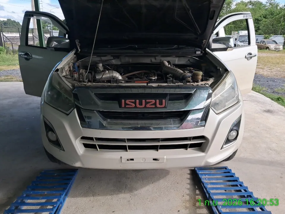 2015 Isuzu D-Max – 1
