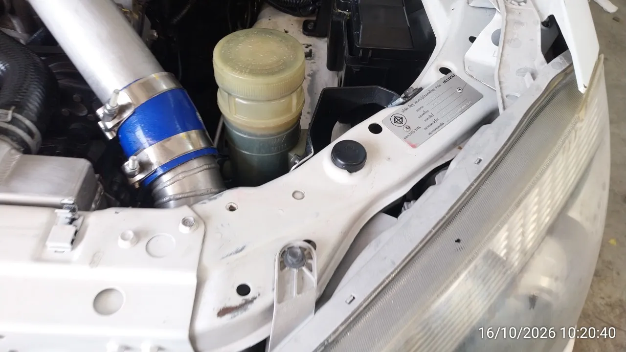 2013 Isuzu D-Max – 6