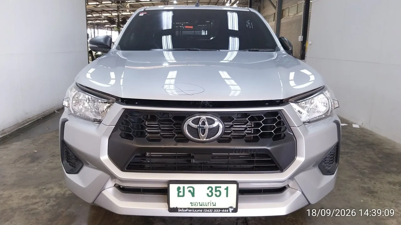 2025 Toyota Hilux Revo – 1