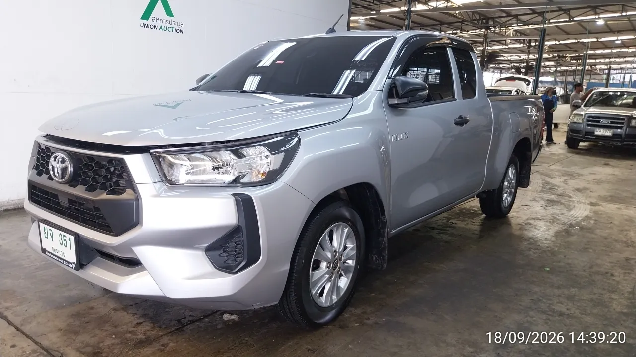 2025 Toyota Hilux Revo – 3