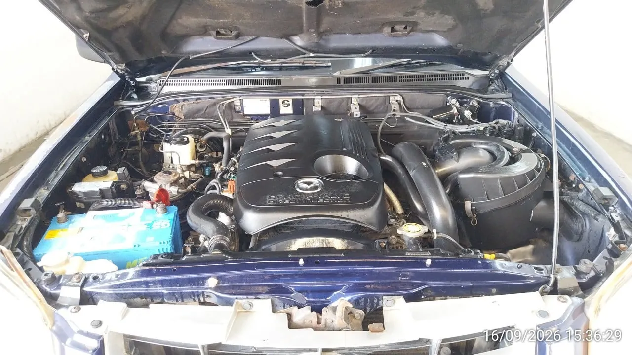 2006 Mazda B2500 Fighter – 4