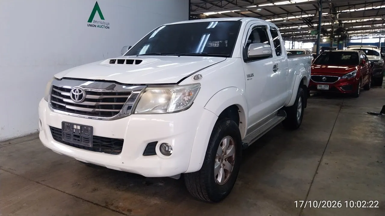 2013 Toyota Hilux Vigo – 3