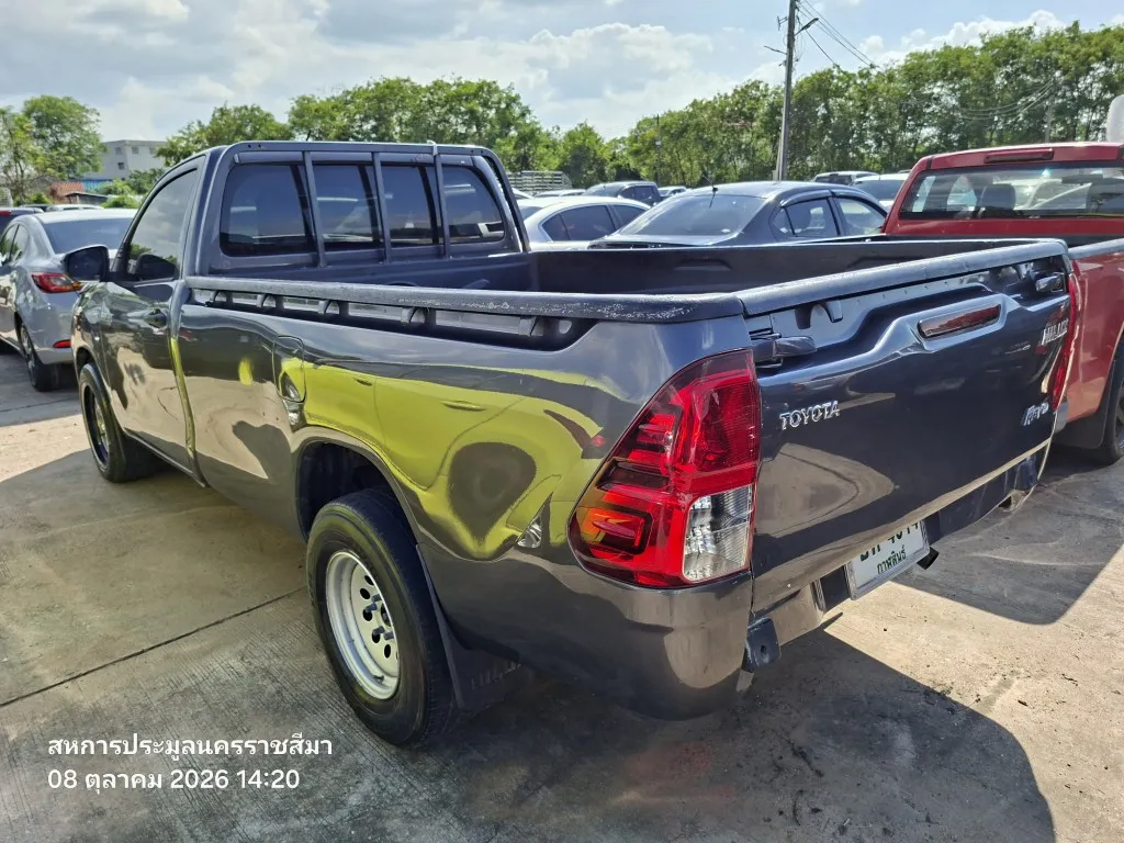 2017 Toyota Hilux Revo – 6
