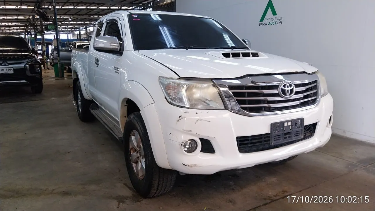 2013 Toyota Hilux Vigo – 2
