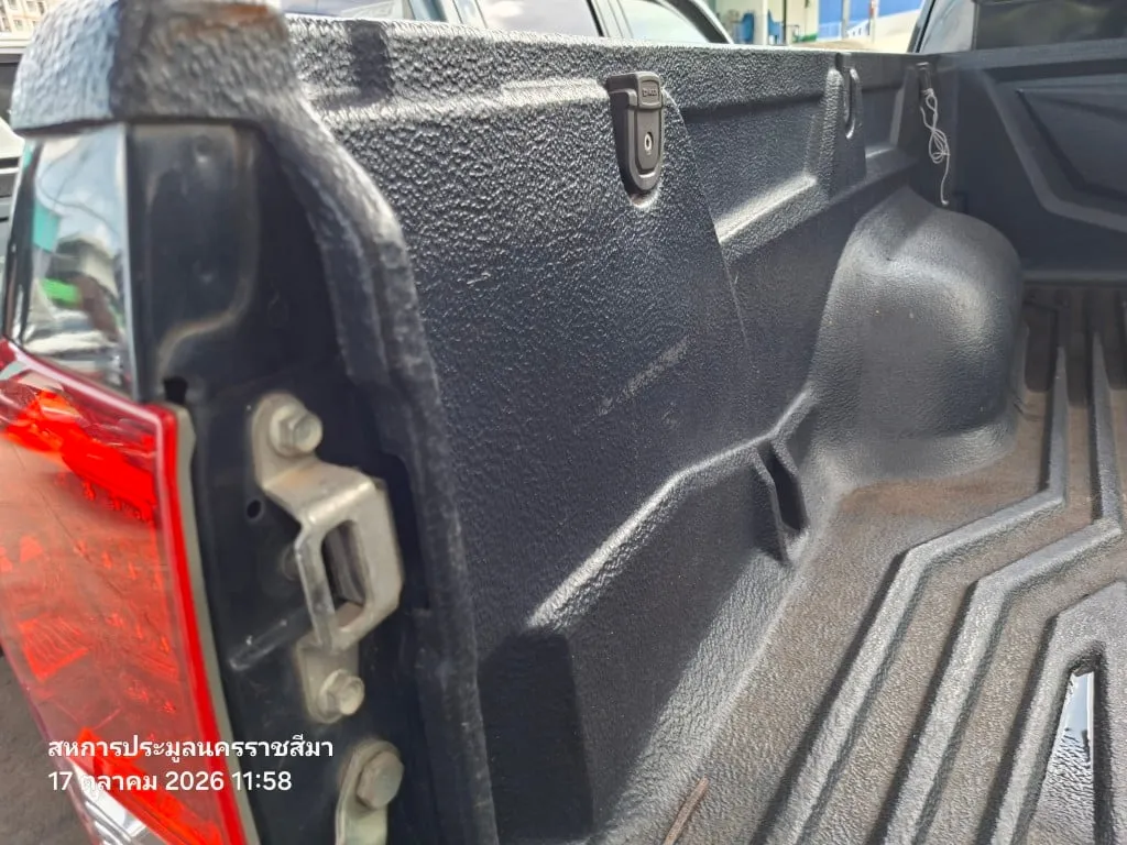2013 Isuzu D-Max – 9