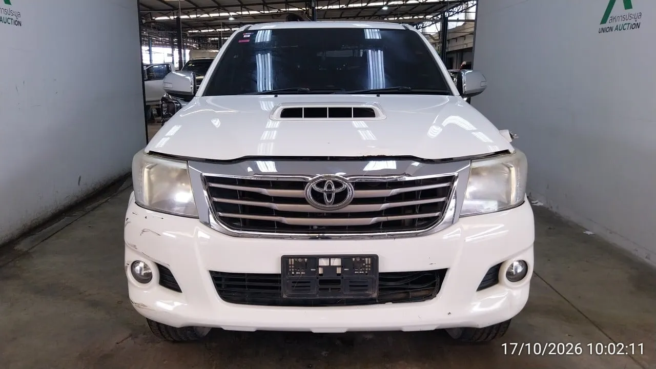 2013 Toyota Hilux Vigo – 1