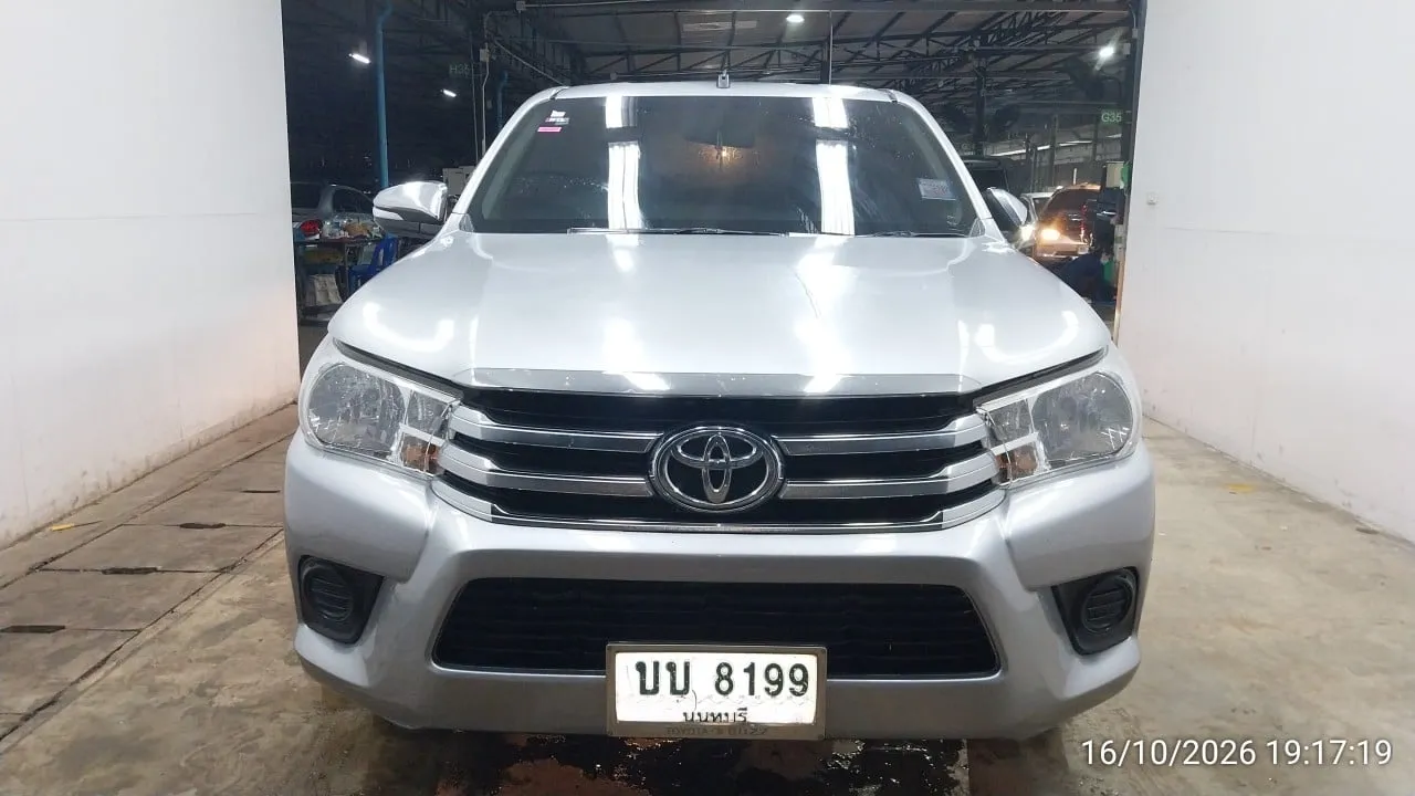 2017 Toyota Hilux Revo – 1