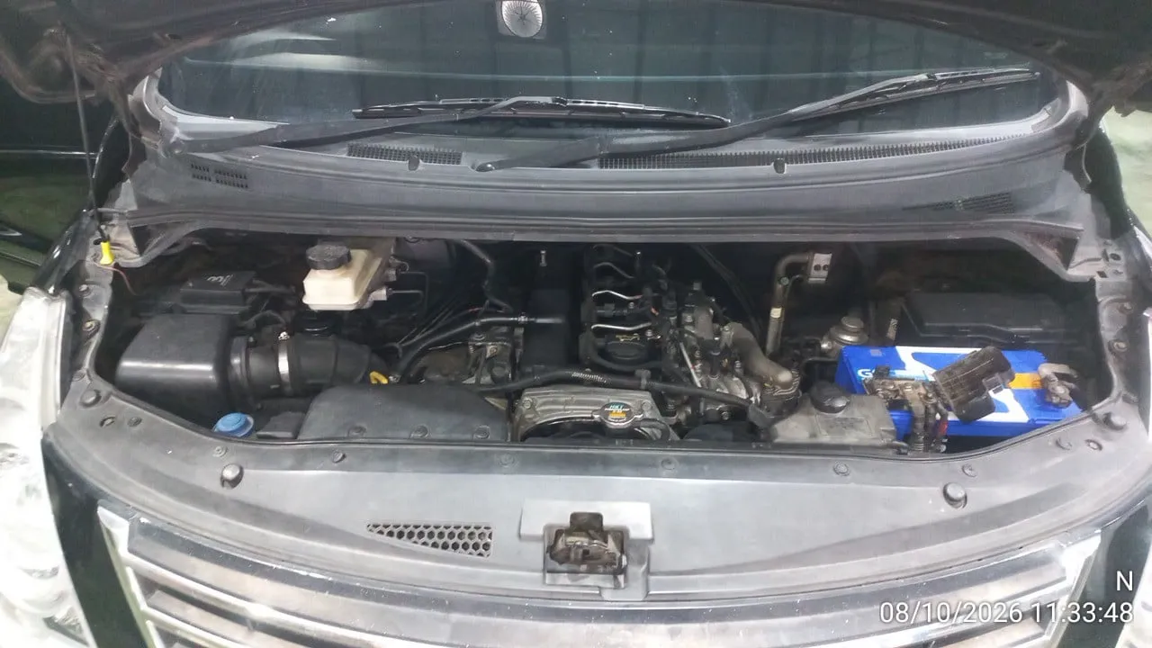 2011 Hyundai H-1 – 1