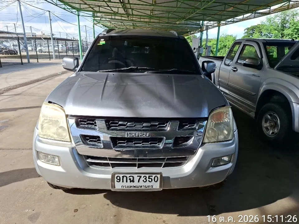 2004 Isuzu MU-7 – 1