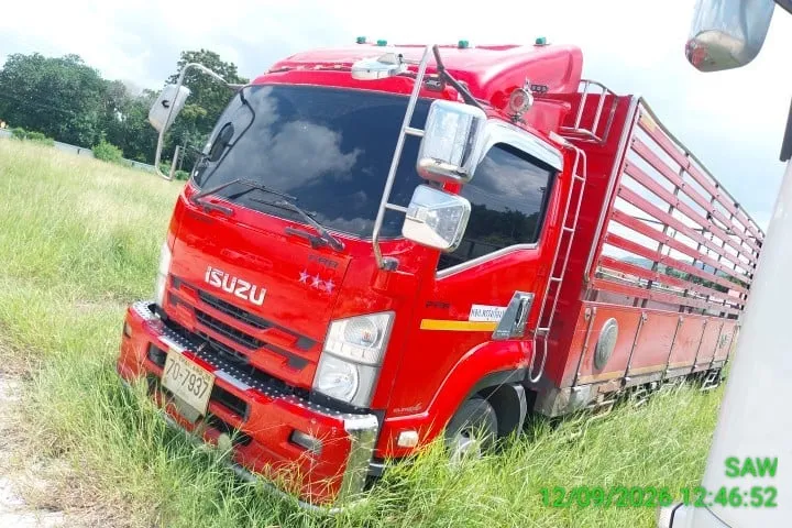 2020 Isuzu FRR – 3