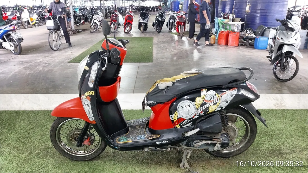Honda Scoopy – 7