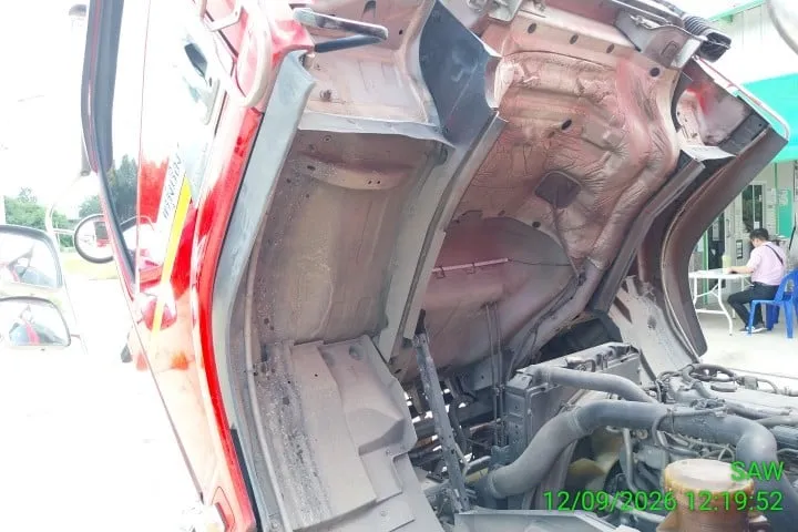 2020 Isuzu FRR – 12