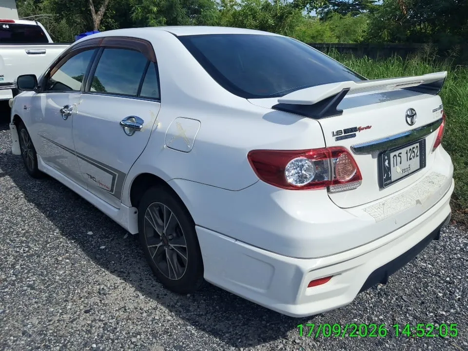 2013 Toyota Corolla Altis – 3