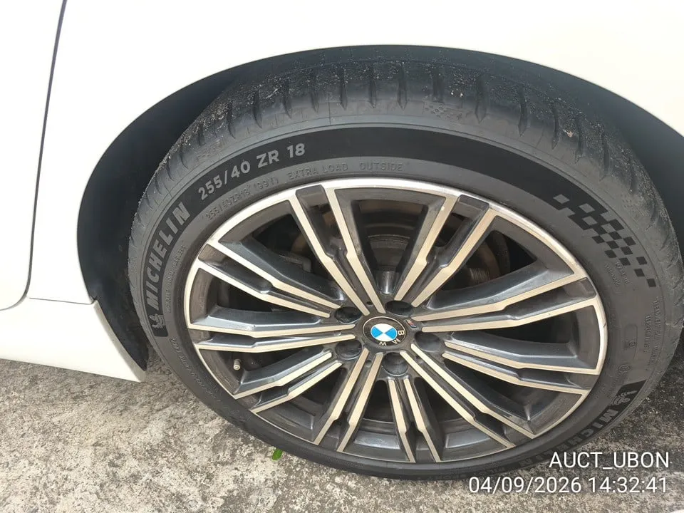2020 BMW 3 Series – 7