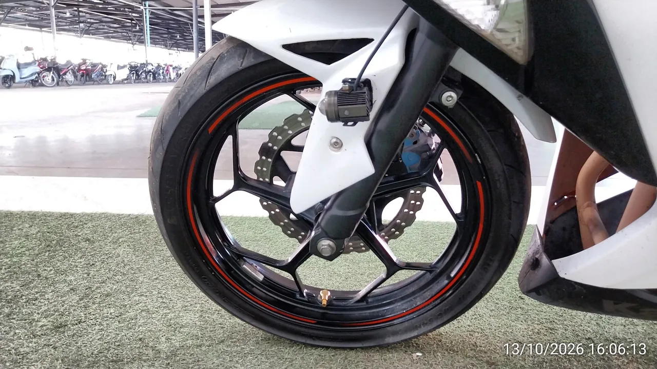 Kawasaki Ninja 300 – 9