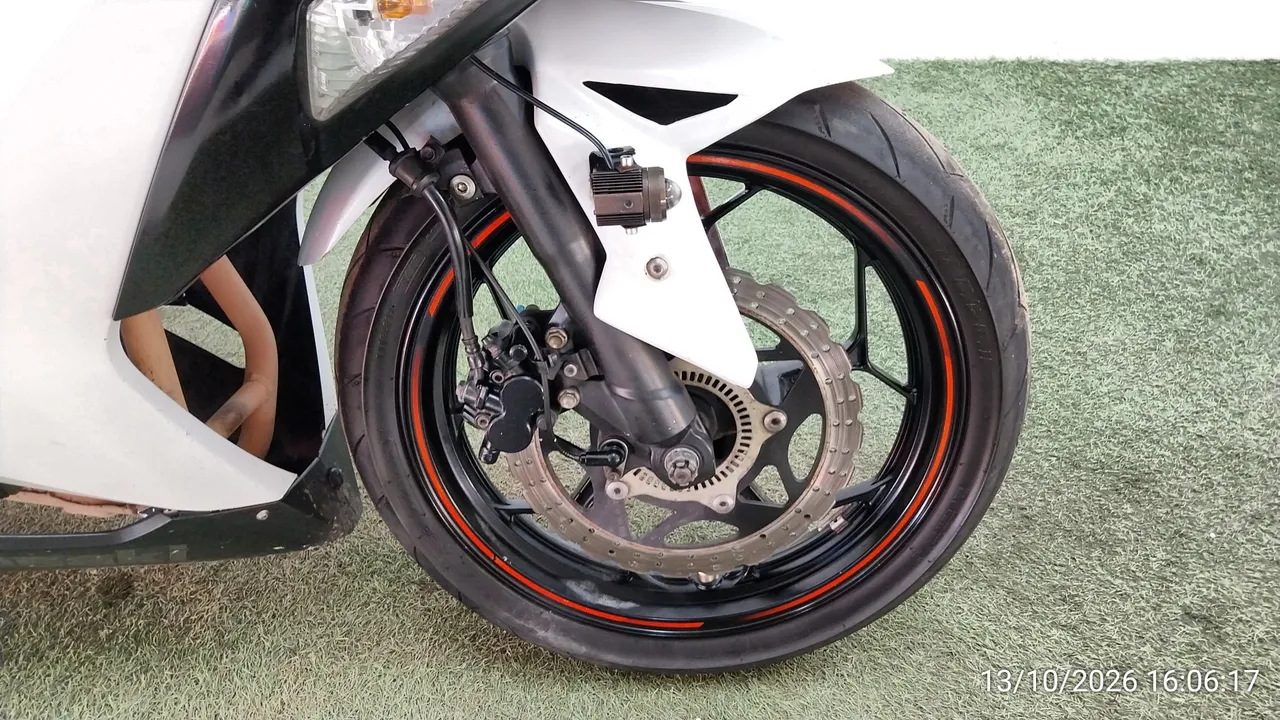 Kawasaki Ninja 300 – 10