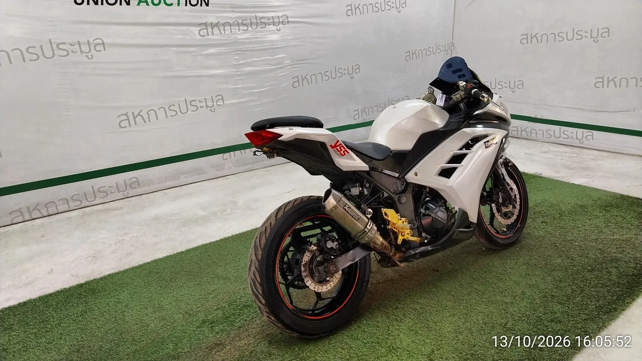 Kawasaki Ninja 300 – 4