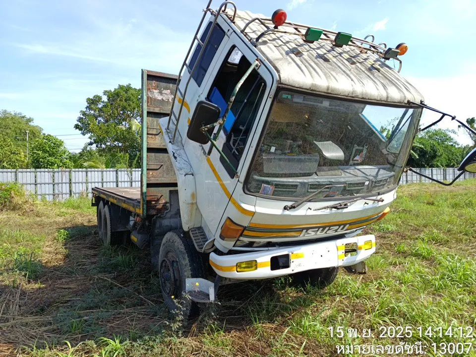 2015 Isuzu 10 ล้อ – 2