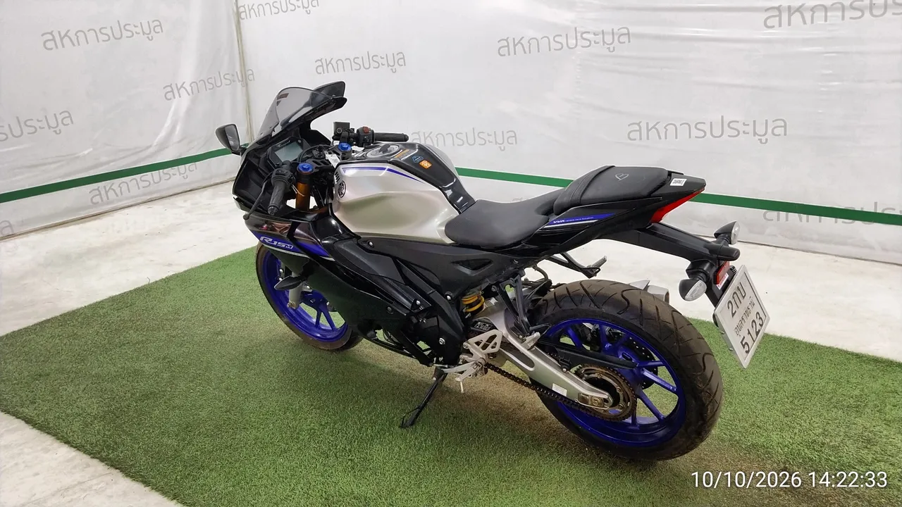 2025 Yamaha YZF-R15 – 6
