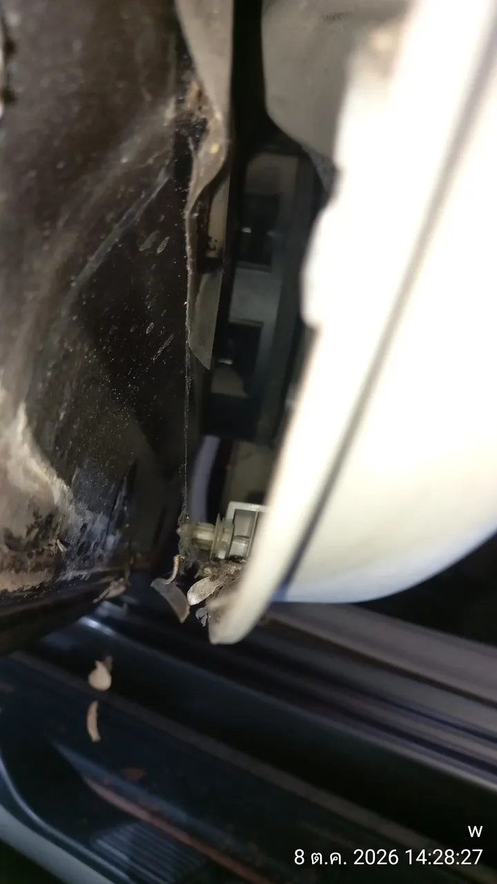 2012 Mitsubishi Pajero Sport – 7