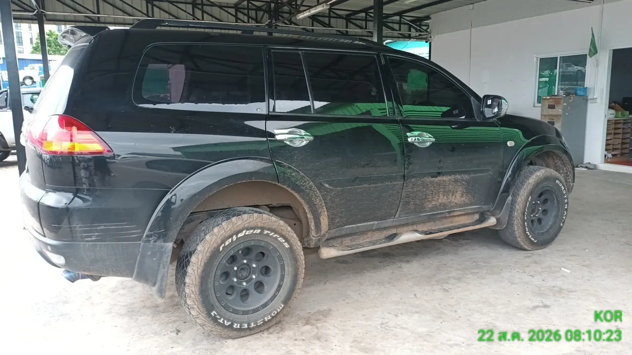 2011 Mitsubishi Pajero Sport – 7