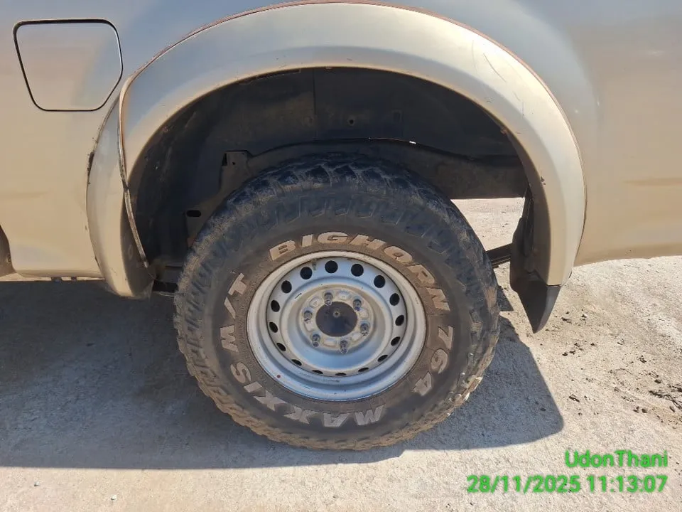 2004 Isuzu D-Max – 11