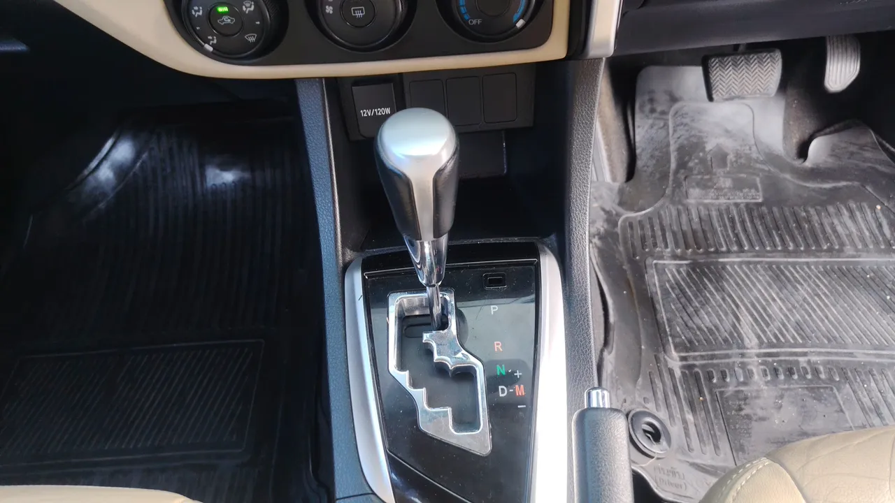 2018 Toyota Corolla Altis – Exterior