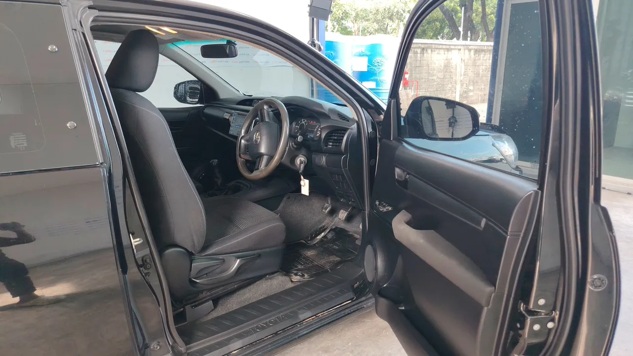 2017 Toyota Hilux Revo – Exterior