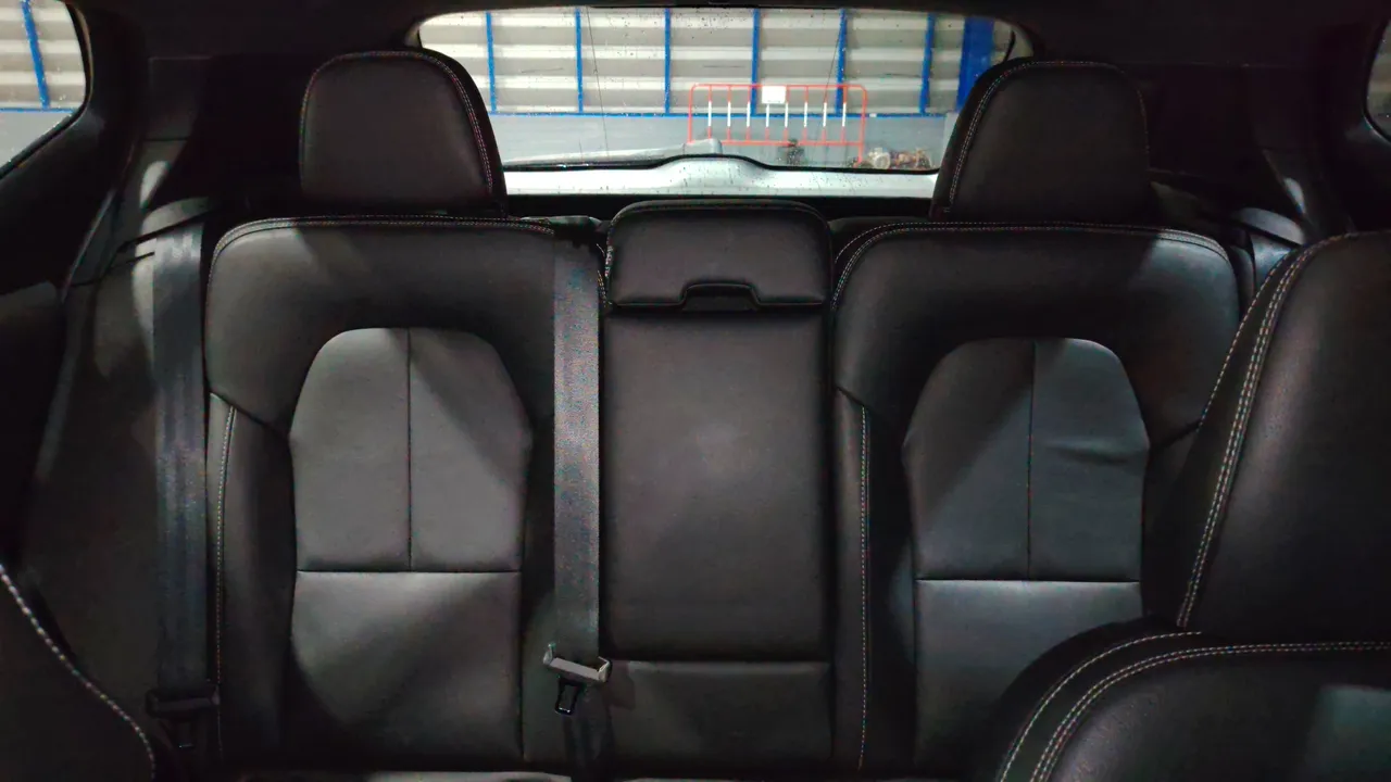 2021 Volvo XC40 Recharge – Back