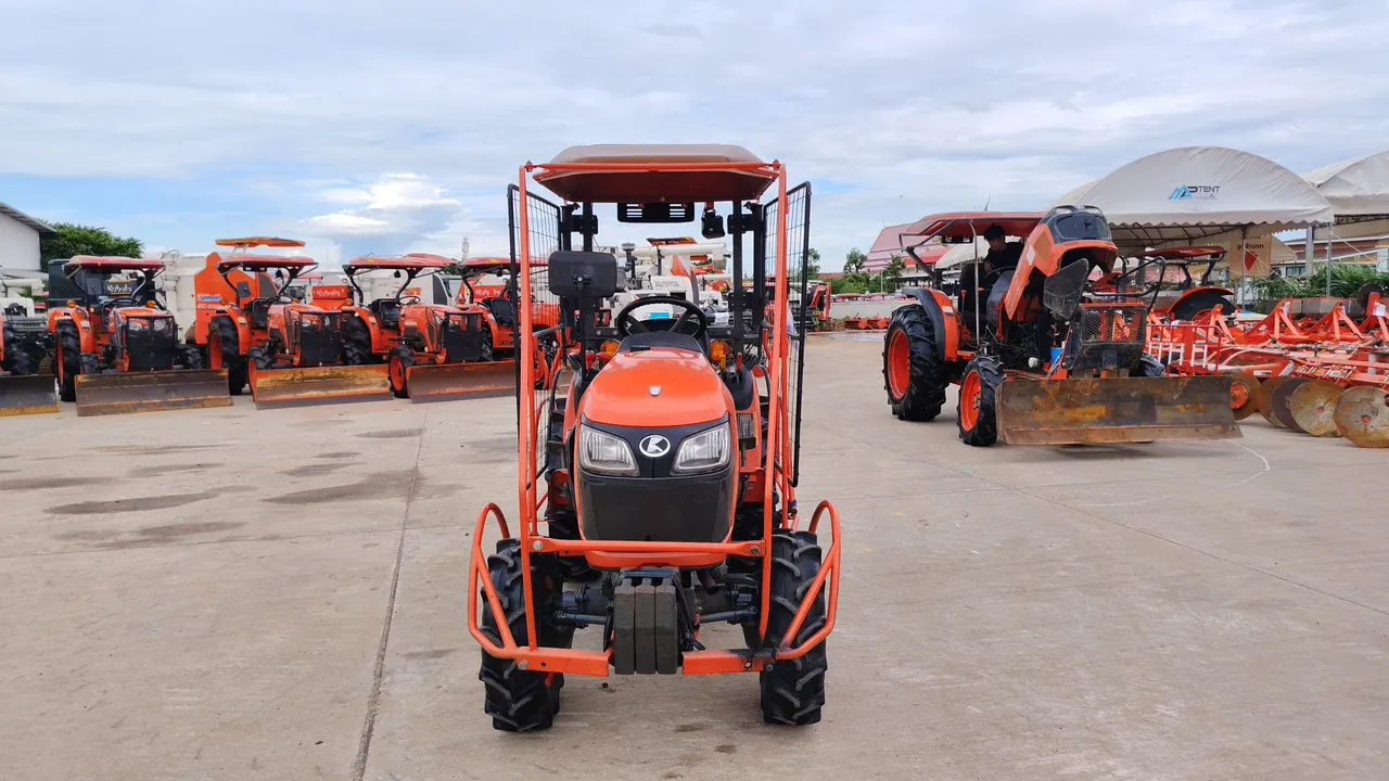 2025 Kubota B2740S-B – Front