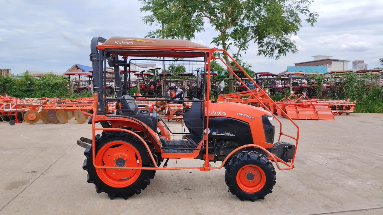 2025 Kubota B2740S-B – Side