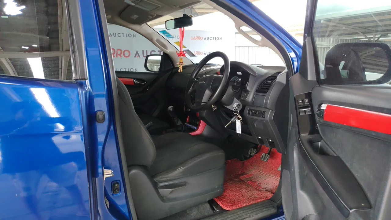 2018 Isuzu D-Max – Front