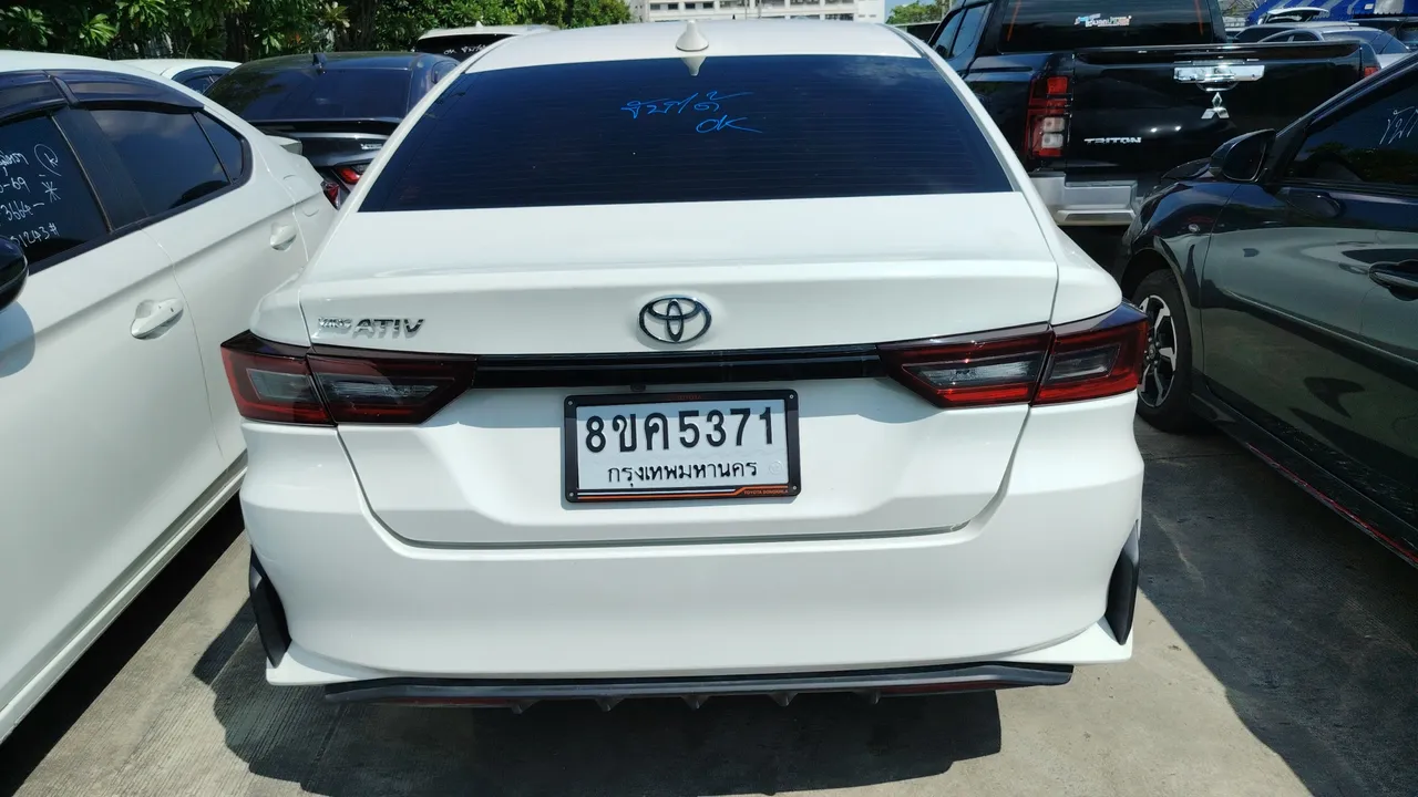2025 Toyota Yaris Ativ – Exterior