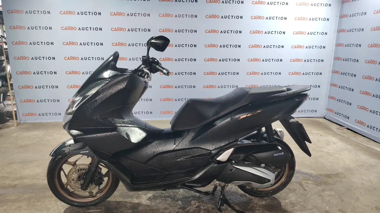 2024 Honda PCX – Exterior