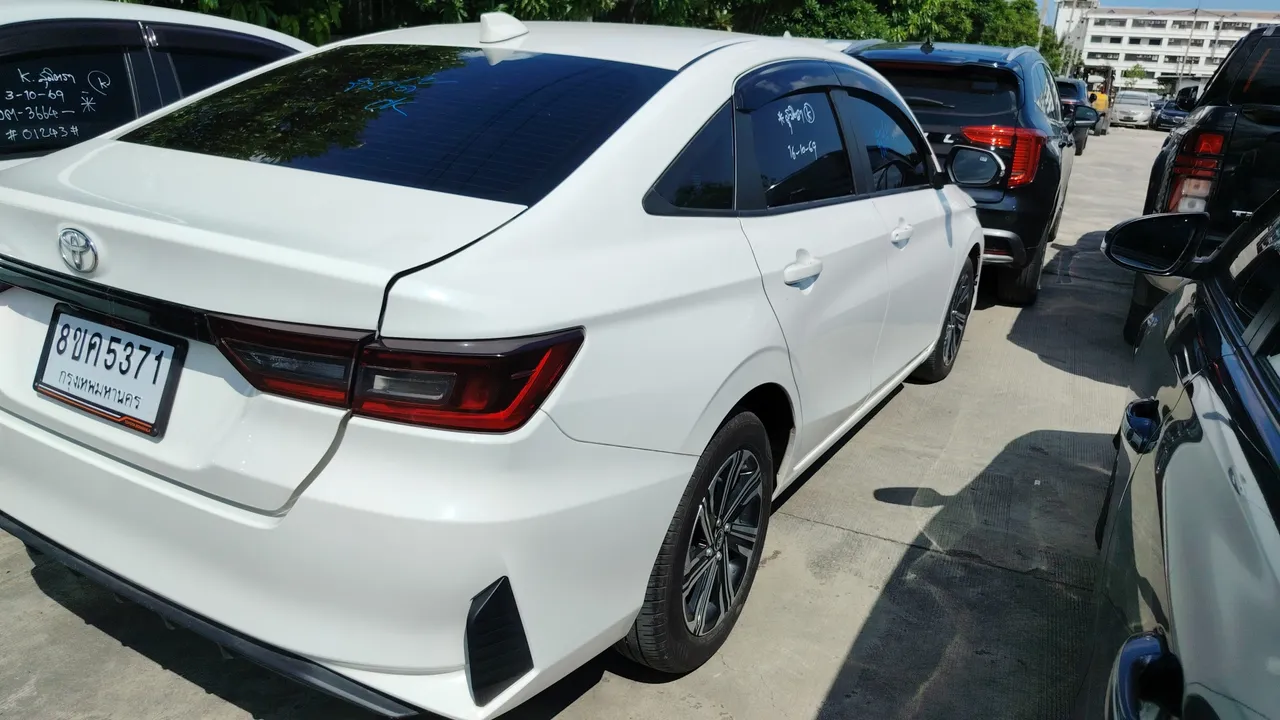 2025 Toyota Yaris Ativ – Exterior