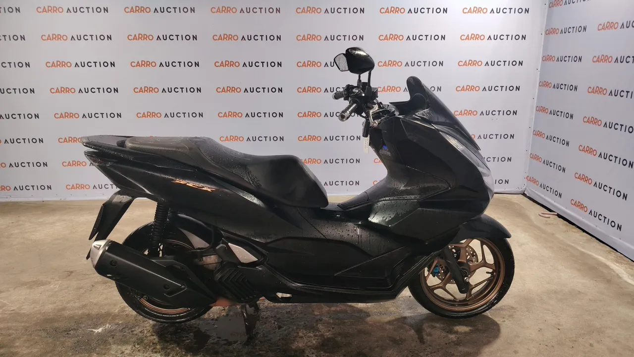 2024 Honda PCX – Exterior