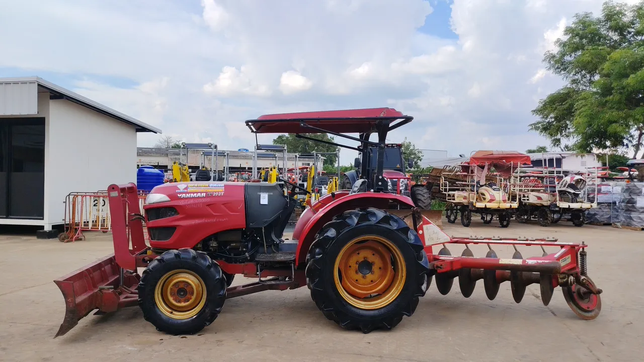 2021 Yanmar EF393T – Exterior