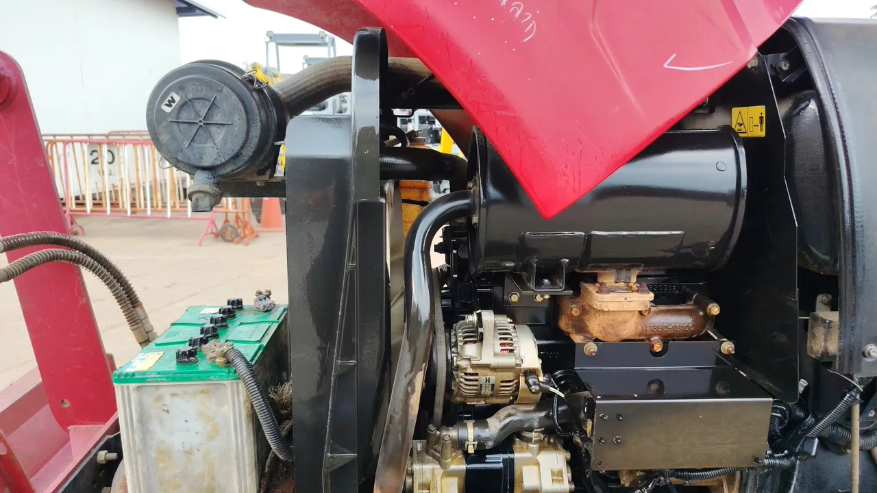 2021 Yanmar EF393T – Exterior