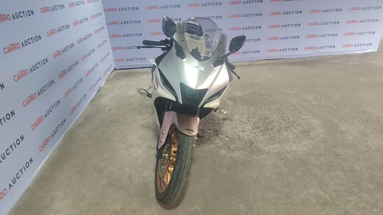 2025 Yamaha YZF-R15 – Exterior