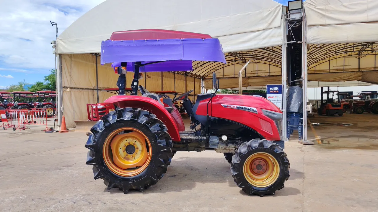 2022 Yanmar YM351R – Exterior