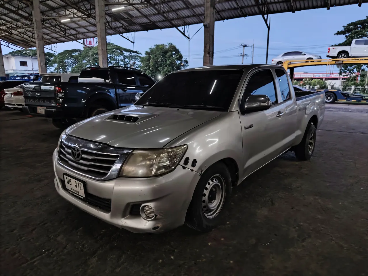 2013 Toyota Hilux Vigo – Exterior