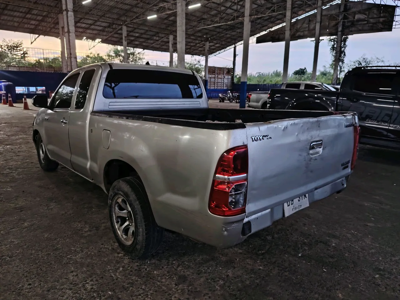 2013 Toyota Hilux Vigo – Exterior