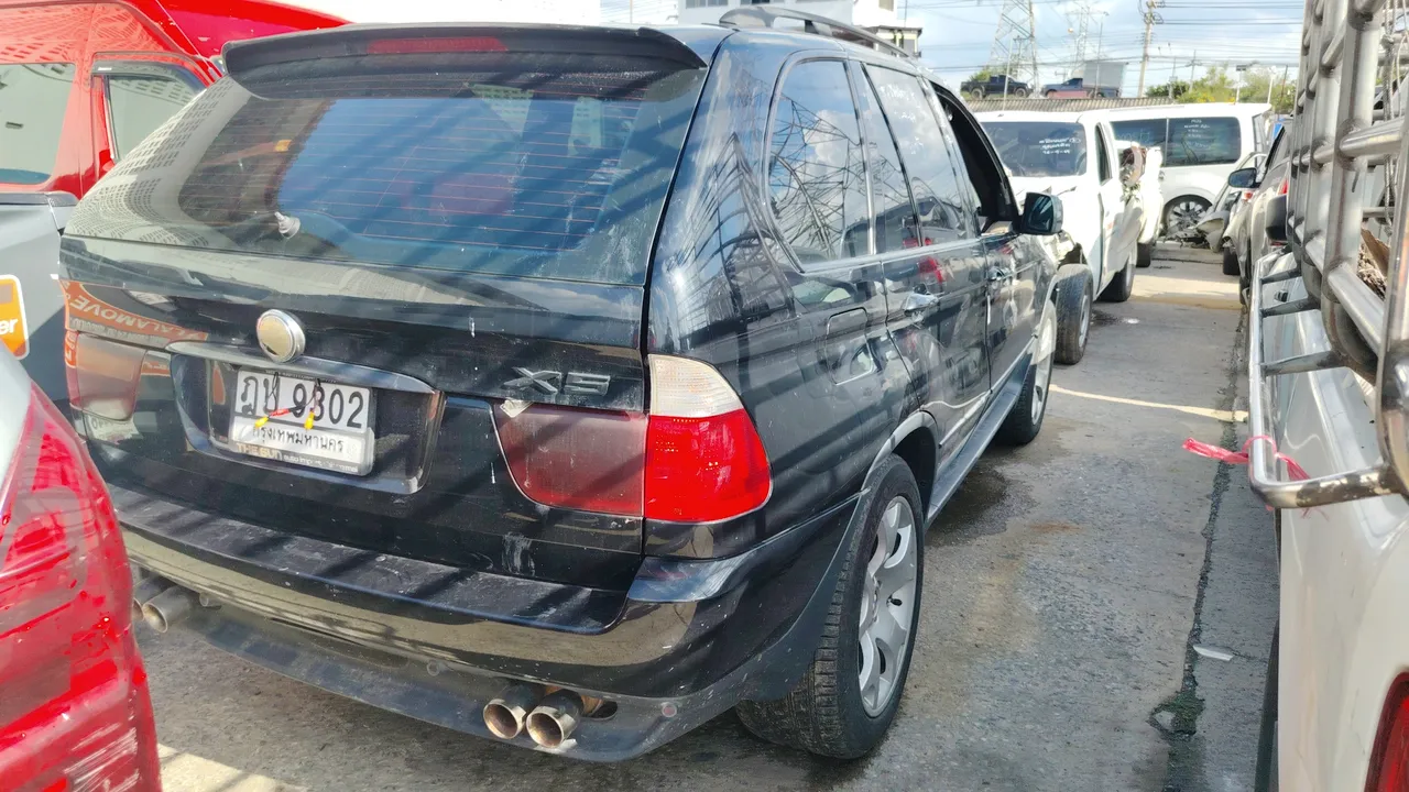 2004 BMW X5 – Exterior