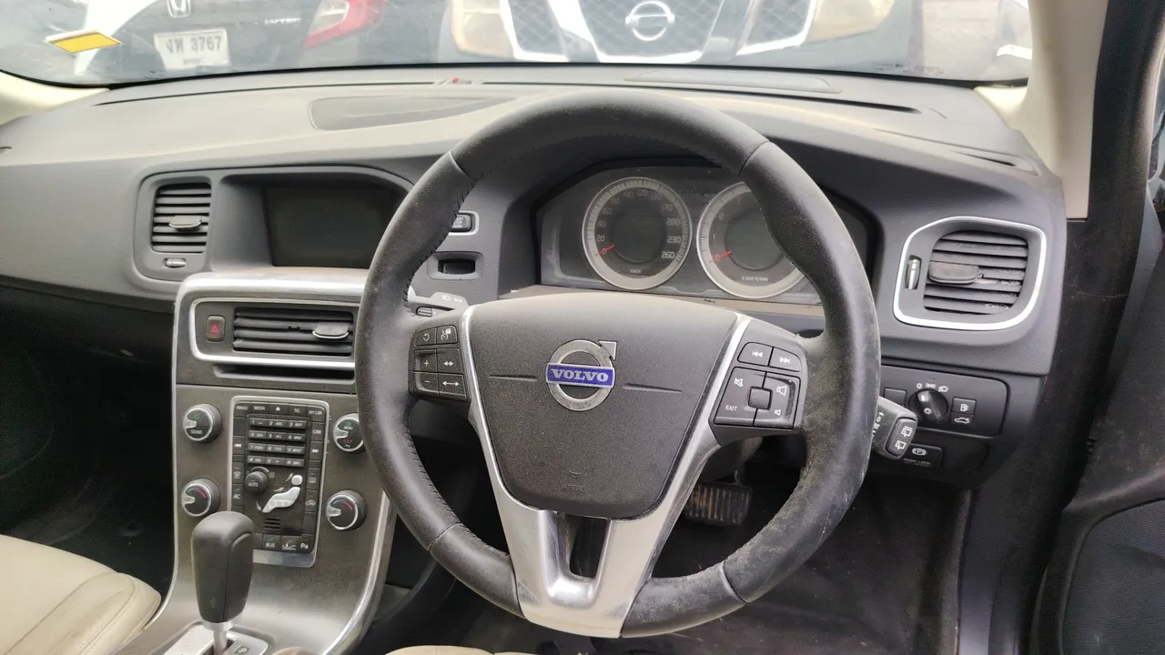 2012 Volvo V60 – Exterior