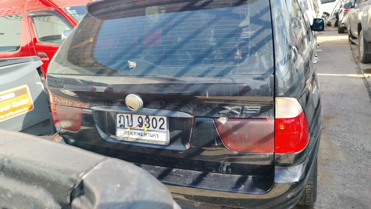 2004 BMW X5 – Exterior