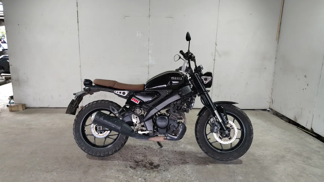 2023 Yamaha XSR155 – Side