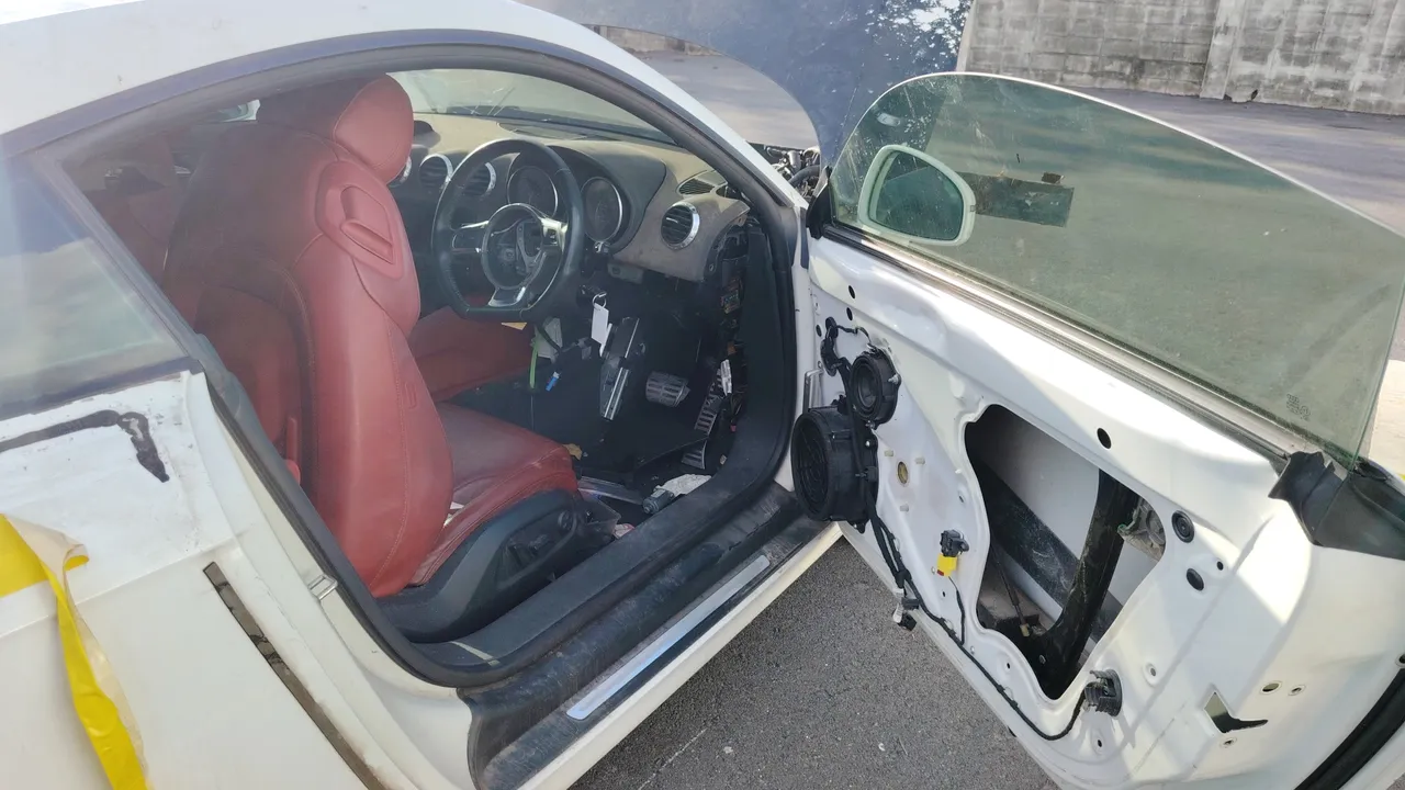 2009 Audi TT – Front