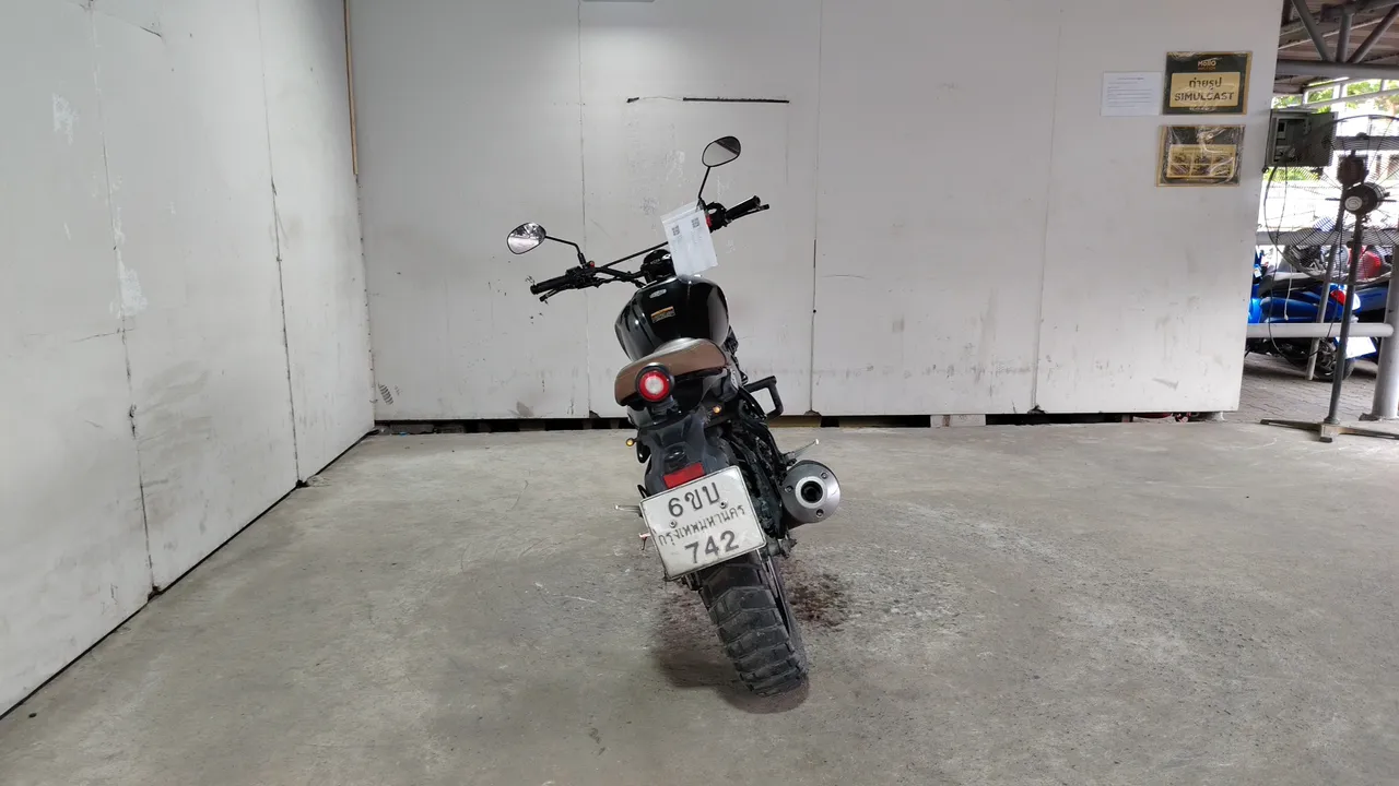 2023 Yamaha XSR155 – Back