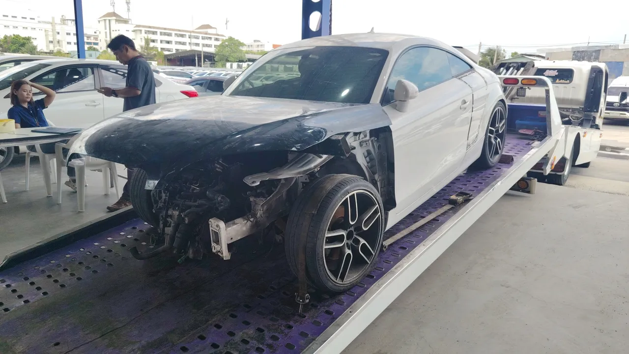 2009 Audi TT – Front
