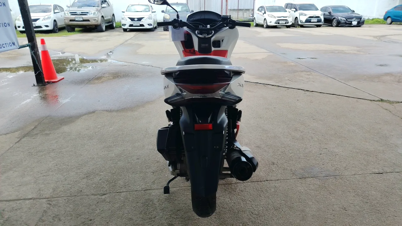 2019 Honda PCX – Back
